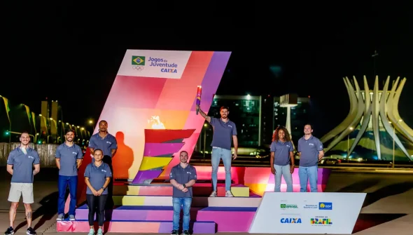 Jogos da Juventude são abertos oficialmente com acendimento da pira