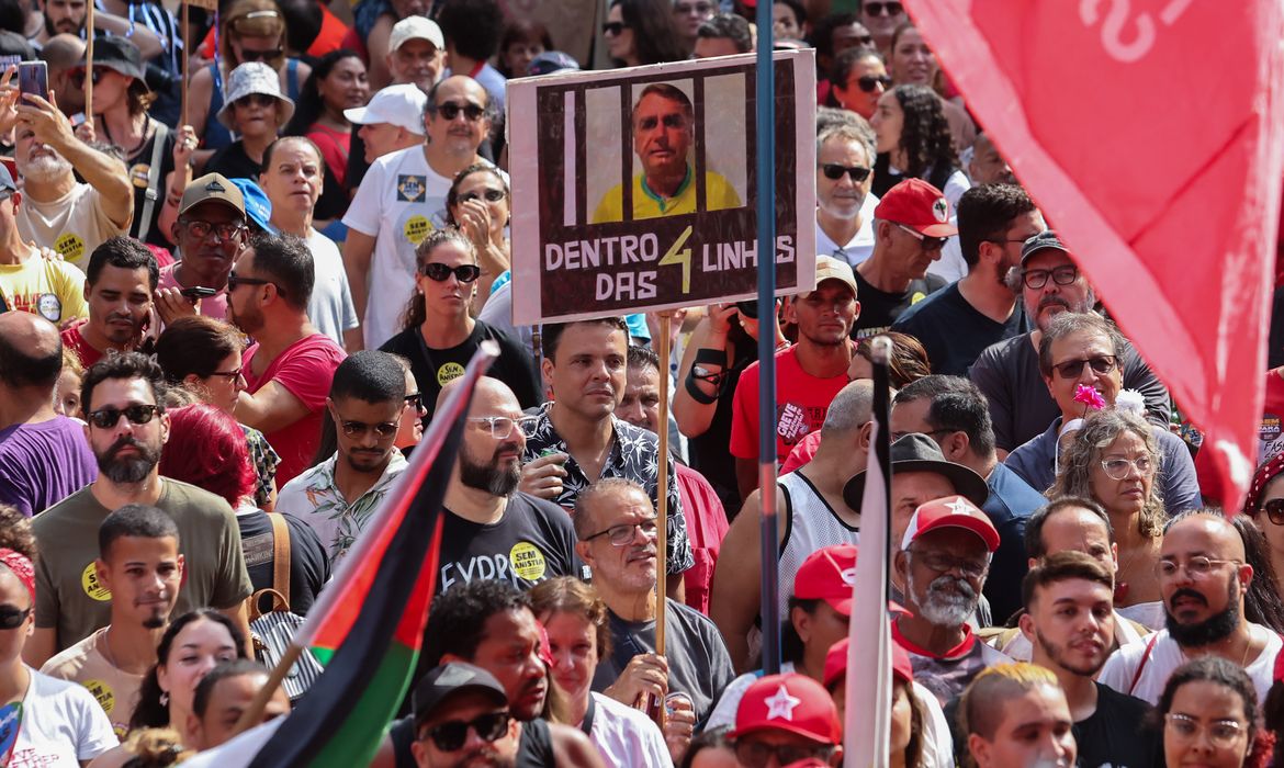 OAB Barro Preto - Atos contra anistia e a PEC da Blindagem ocorrem hoje em todo país