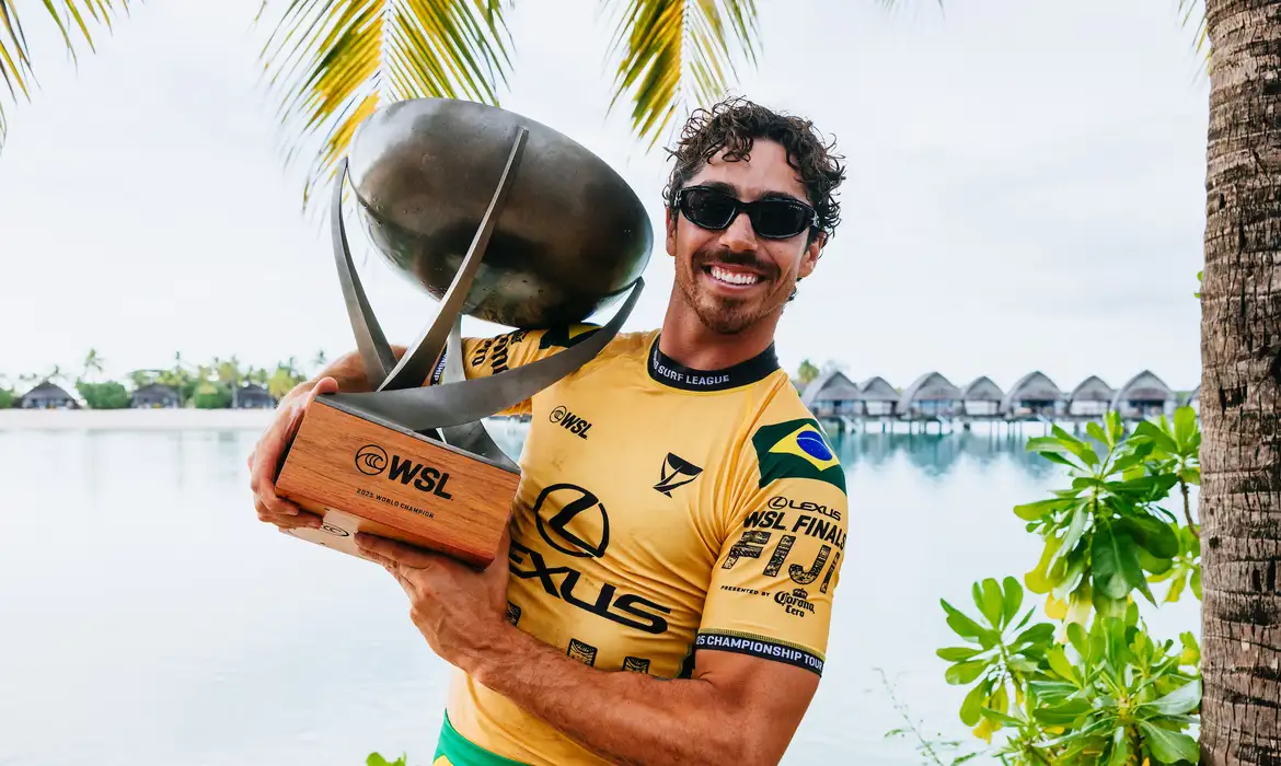 OAB Barro Preto - Inspirado em Ronaldo, Yago Dora destaca supremacia brasileira no surfe