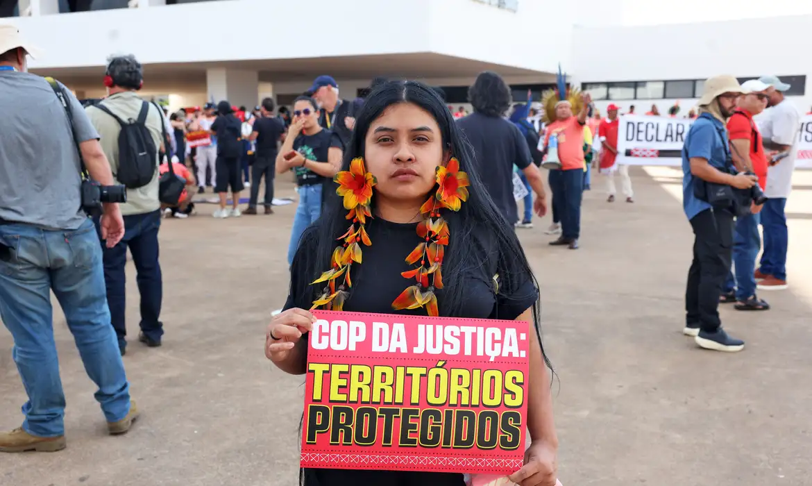 OAB Barro Preto - No DF, indígenas pedem demarcações e combate às mudanças climáticas