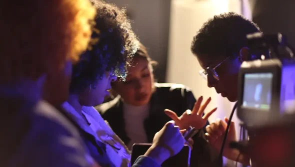 Projeto Meninas Negras na Ciência, da Fiocruz, tem inscrições abertas