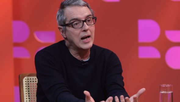 Artista plástico Nuno Ramos é o entrevistado de hoje no DR com Demori