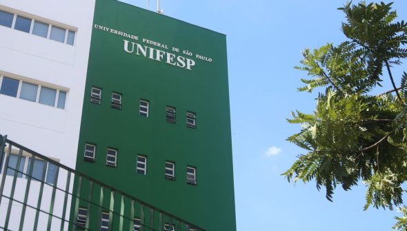 Polícia Federal faz operação em Santos contra ameaças à Unifesp