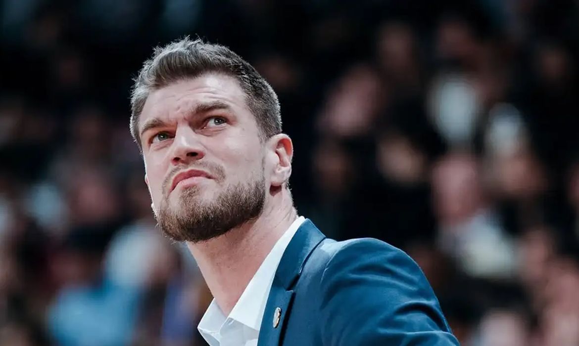 OAB Barro Preto - Tiago Splitter é o novo técnico do Portand Trail Blazers, time da NBA