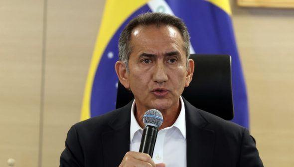 Ainda é impossível mensurar todos os danos do tornado, diz ministro