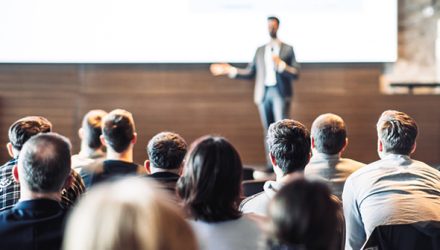 Palestra sobre gestão do tempo oferece capacitação para micro e pequenas empresas