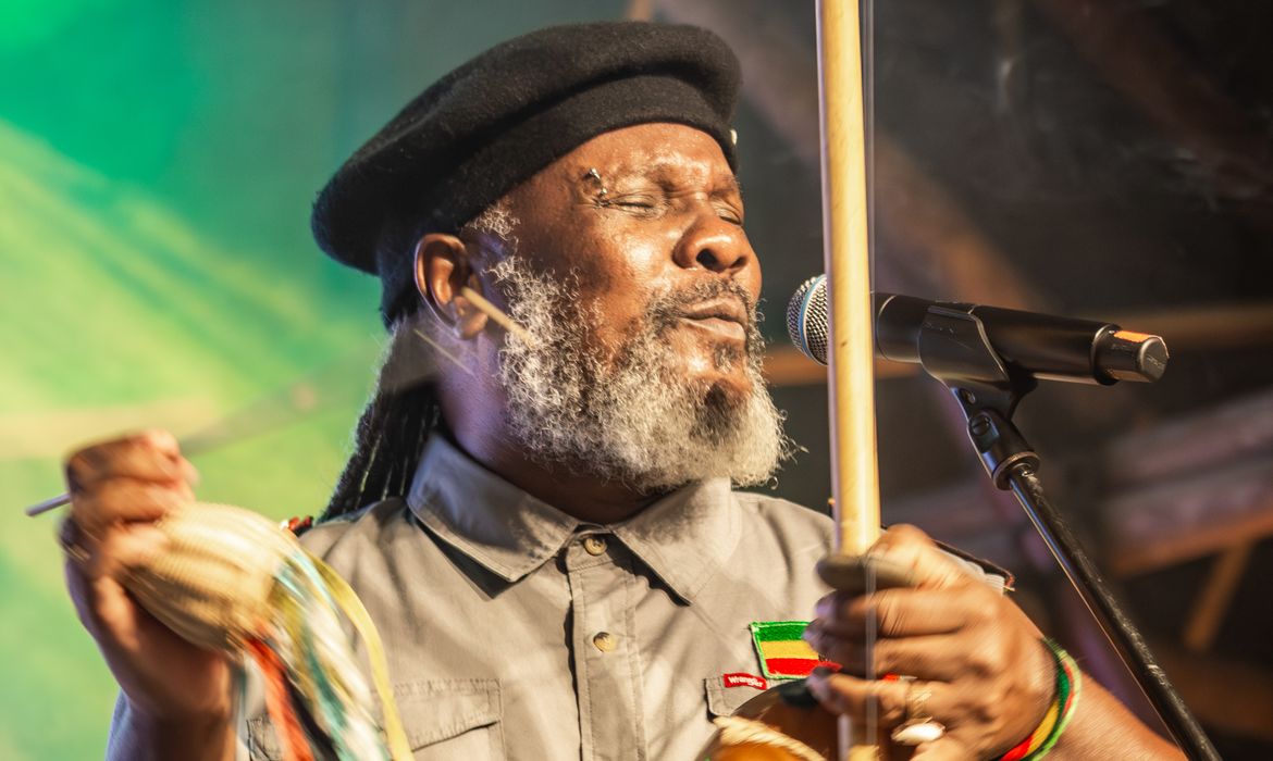 OAB Barro Preto - Mestre Negoativo leva história negra de Minas Gerais para os palcos