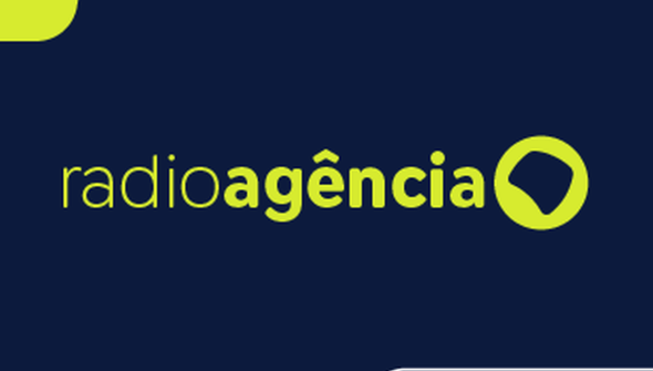 Podcast Ajudante Digital, da Radioagência Nacional, completa um ano