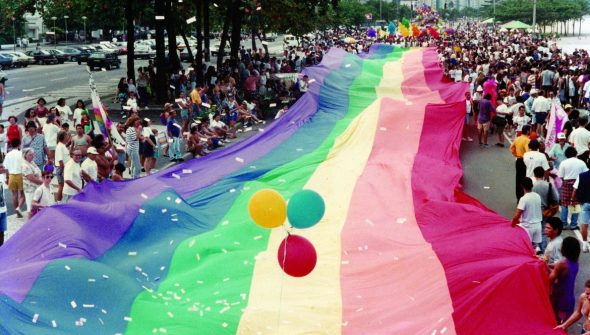 Há 30 anos, marcha no Rio inaugurava paradas do orgulho LGBT no Brasil