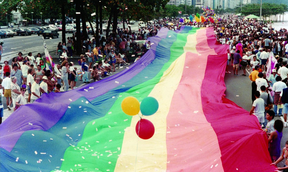 OAB Barro Preto - Há 30 anos, marcha no Rio inaugurava paradas do orgulho LGBT no Brasil