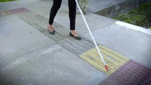 Hoje é Dia: Dezembro Vermelho, pessoas com deficiência e samba em foco