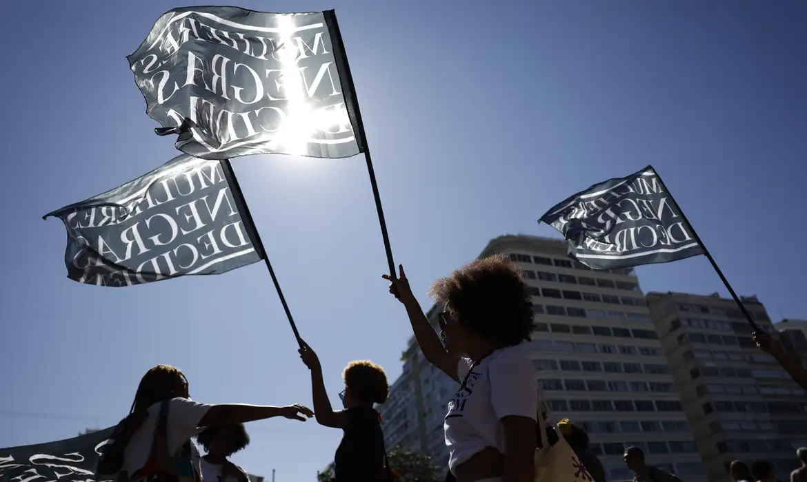 OAB Barro Preto - Marcha: comunicadoras negras discutem enfrentamento à violência online