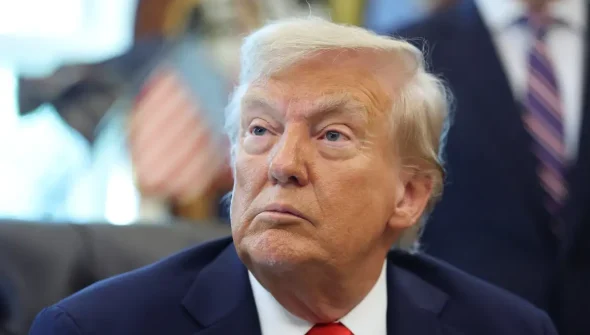 Trump diz em rede social que espaço aéreo da Venezuela está fechado