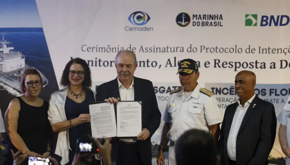 BNDES, Marinha e Cemaden fecham acordo para resposta a desastres