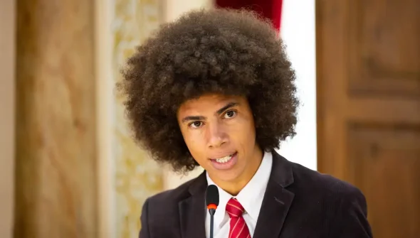 Deputado do PR filmado em briga de rua diz que sofreu racismo