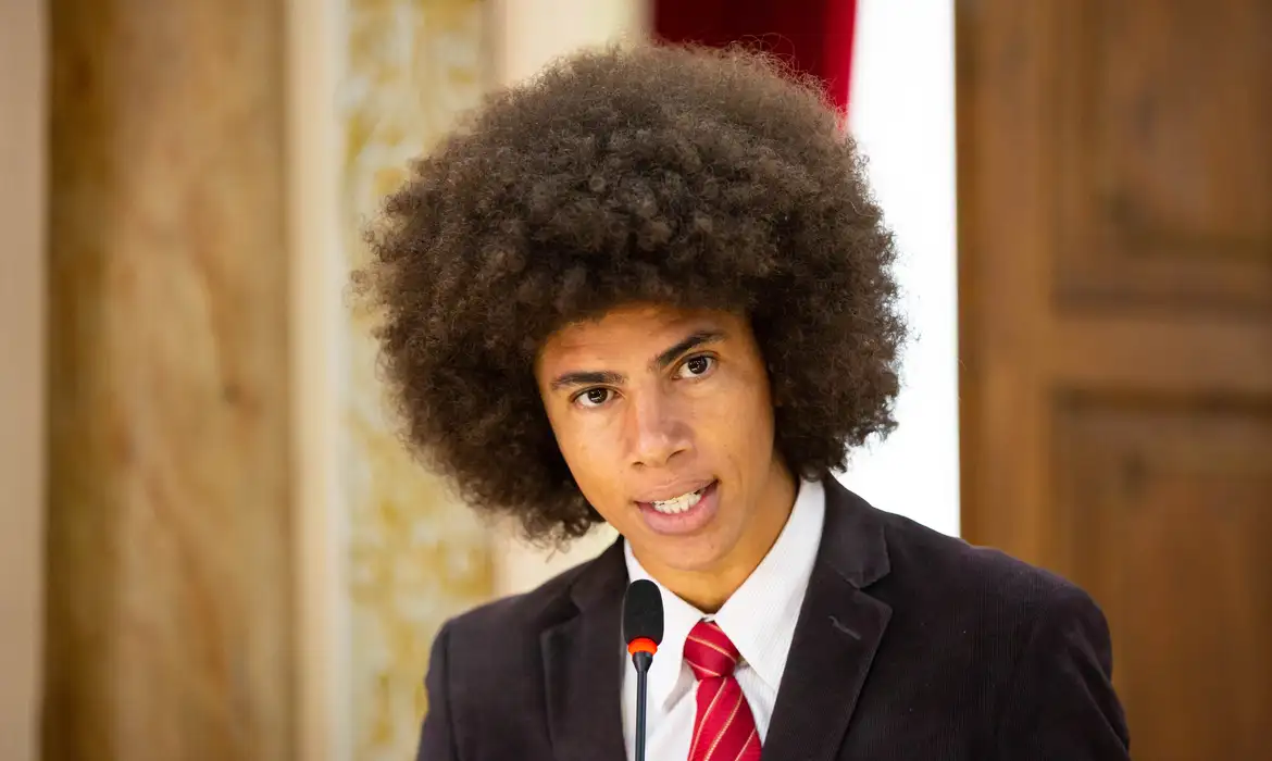 OAB Barro Preto - Deputado do PR filmado em briga de rua diz que sofreu racismo