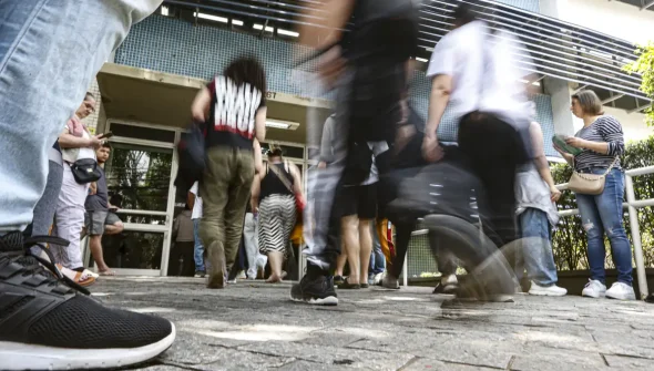 Entenda como é calculada a nota das provas objetivas do Enem 2025