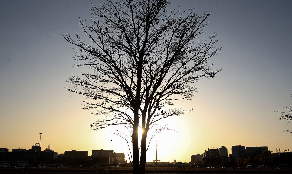 OAB Barro Preto - Cientista alerta para risco de aquecimento global por longo tempo