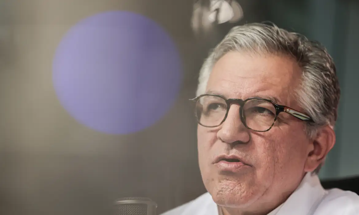 OAB Barro Preto - OMS reconhece o fim da transmissão do HIV de mãe para filho no país