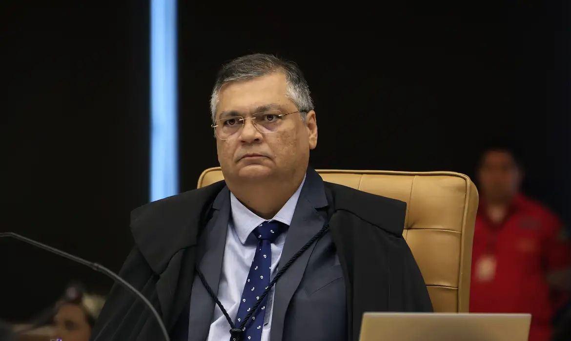 OAB Barro Preto - Dino manda divulgar CPF de quem ganha salário via emendas para saúde