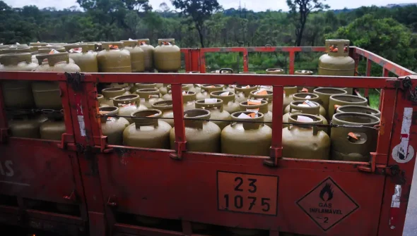 Beneficiários com NIS final 6 recebem Auxílio Gás nesta quarta