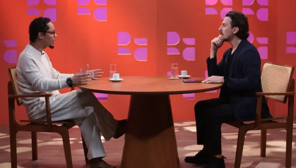 DR com Demori discute racismo estrutural com o ator Clayton Nascimento