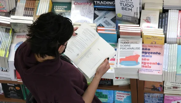 Setor editorial e de livros registra expansão de 13% entre 2023 e 2025