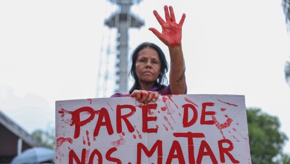 Em Brasília, mulheres denunciam feminicídios e a omissão do Estado