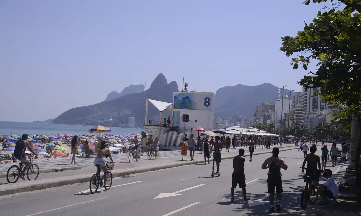 OAB Barro Preto - Operação Verão nas praias do Rio terá postos de salvamento móveis