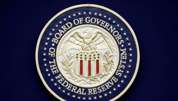 Trump usa acusação criminal como chantagem para reduzir juros, diz FED