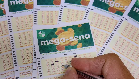 Mega-Sena acumula novamente e prêmio principal vai para R$ 55 milhões