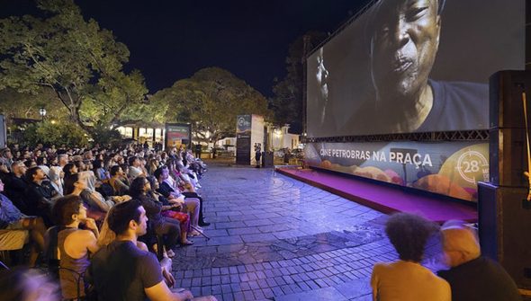Abertura da Mostra de Tiradentes celebra Karine Teles e Júlio Bressane