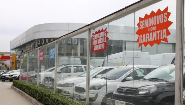 Financiamento de veículos fecha 2025 com 7,3 milhões de unidades