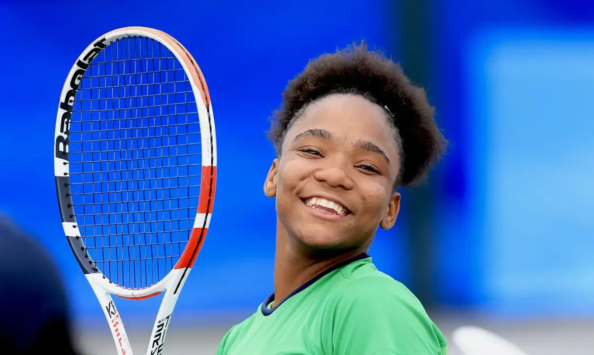 OAB Barro Preto - Vitória Miranda é eleita a melhor tenista jovem da temporada 2025