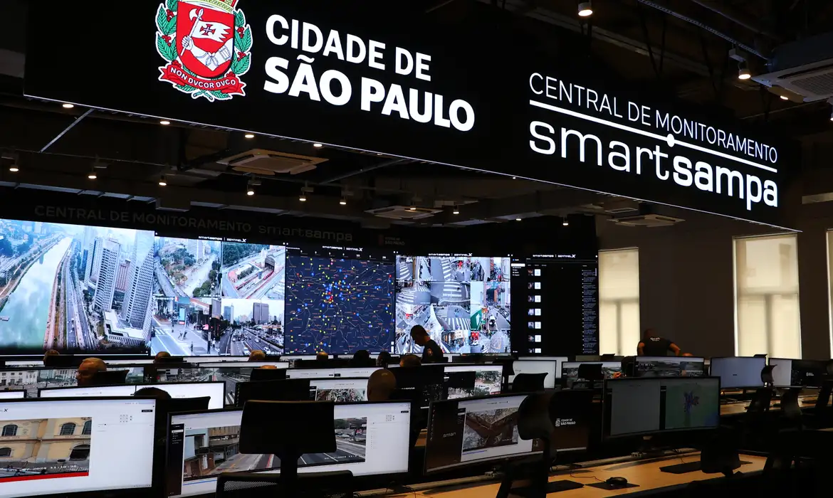 OAB Barro Preto - Pesquisa aponta problemas e prisões indevidas a partir do Smart Sampa
