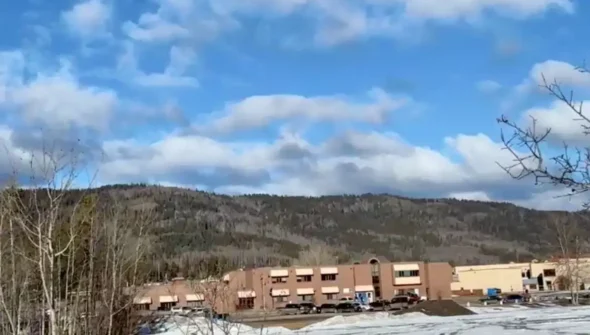 Ataque a tiros em escola no Canadá deixa 10 mortos