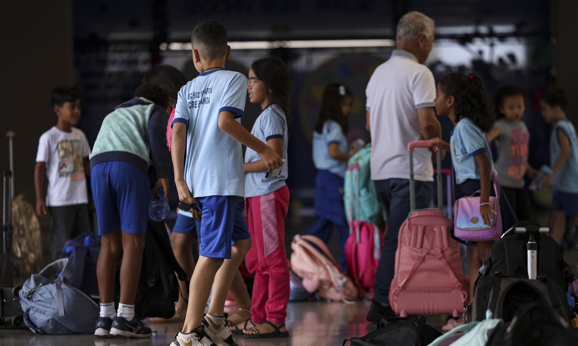 OAB Barro Preto - Um em cada quatro alunos da rede pública estuda em tempo integral