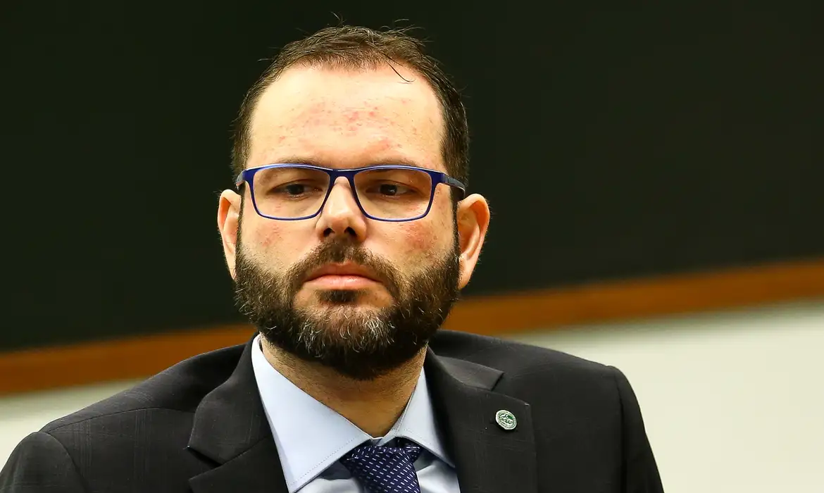 OAB Barro Preto - Relator no TSE vota contra cassação do senador Jorge Seif