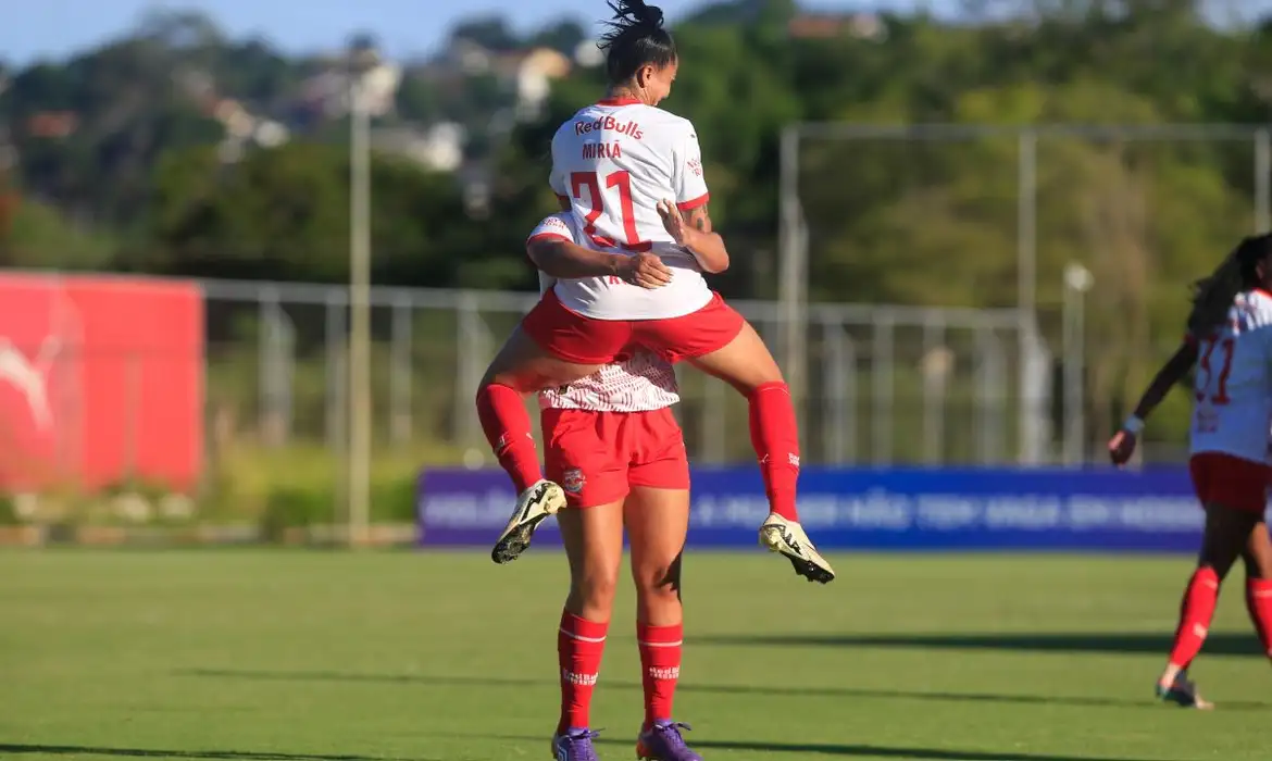 OAB Barro Preto - TV Brasil exibe futebol feminino entre Flamengo e Red Bull Bragantino