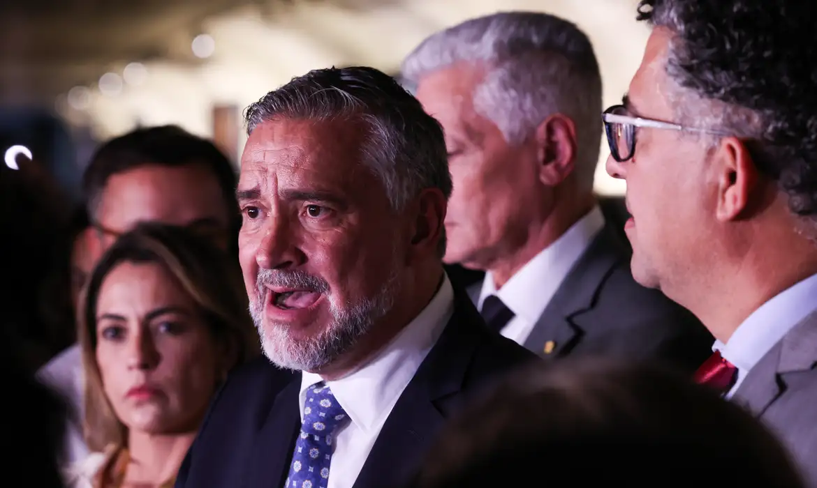 OAB Barro Preto - Base do governo pede indiciamento de Bolsonaro na CPMI do INSS