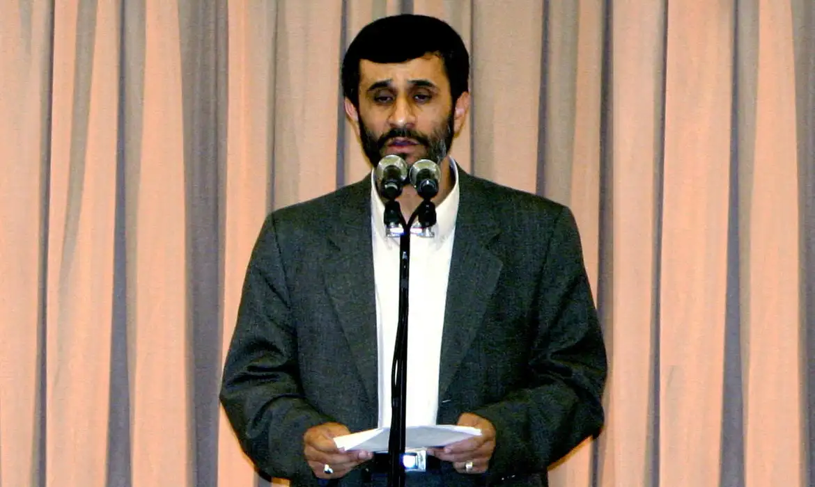 OAB Barro Preto - Bombardeio a Teerã mata ex-presidente iraniano Mahmoud Ahmadinejad