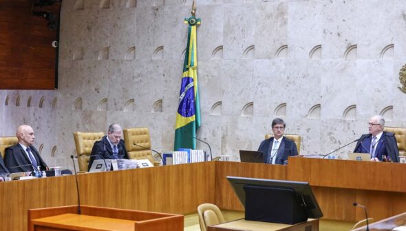 STF retoma julgamento sobre pagamento de penduricalhos