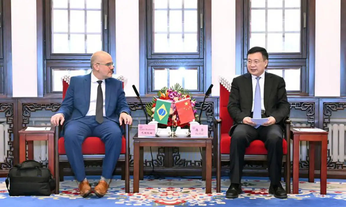 OAB Barro Preto - Presidente da EBC fecha parcerias em visita institucional à China
