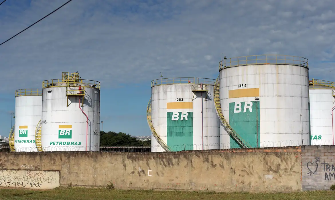 OAB Barro Preto - Privatização da BR prejudica consumidor em momento de crise