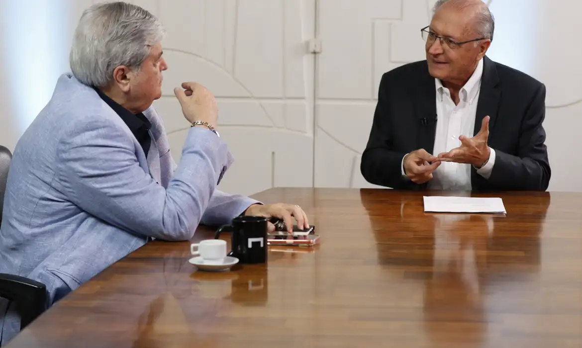 OAB Barro Preto - Alckmin defende apuração rigorosa no caso Master