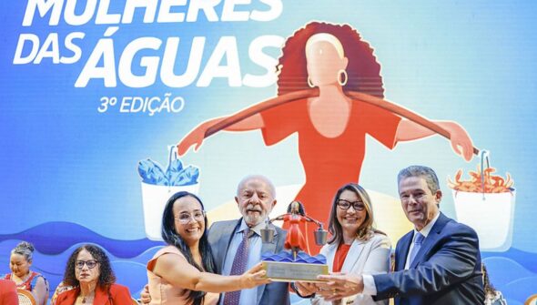 Jamais vamos acabar com o seguro-defeso, diz Lula a pescadoras