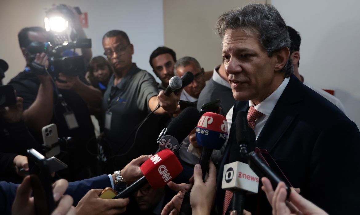 OAB Barro Preto - Haddad: conflito não deve impactar economia brasileira imediatamente