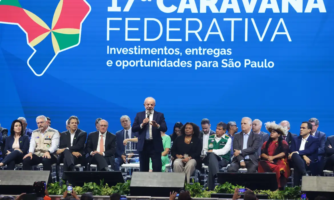 OAB Barro Preto - Lula questiona BC sobre corte da Selic: “esperava pelo menos 0,5%”