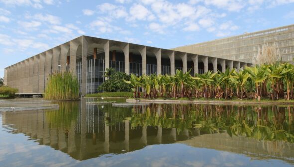 Brasil critica Israel por proibir religiosos no Santo Sepulcro
