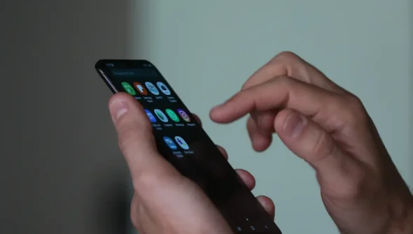 INSS alerta para golpe com aplicativo falso de reembolso